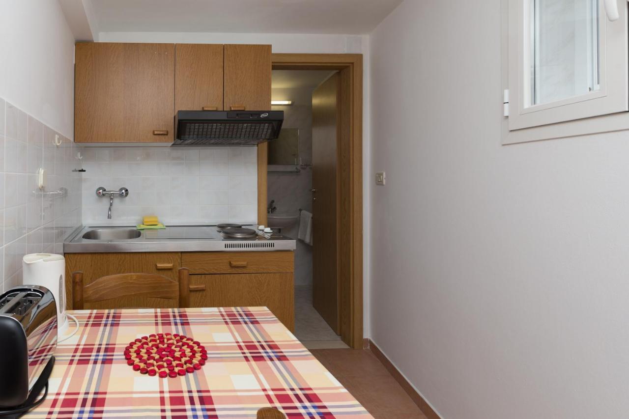 Apartments Miskovic Donje Celo Pokoj fotografie